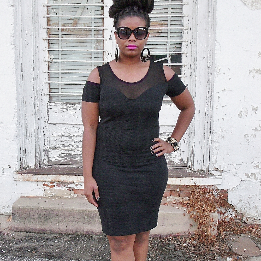 Black Cold Shoulder Mesh Neckline Dress | Boutique | New | 1X‑3X (Runs Small)